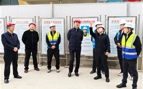 王宏調(diào)研檢查項目建設(shè)、冬季供暖準(zhǔn)備工作